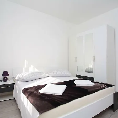 Apartman Mate